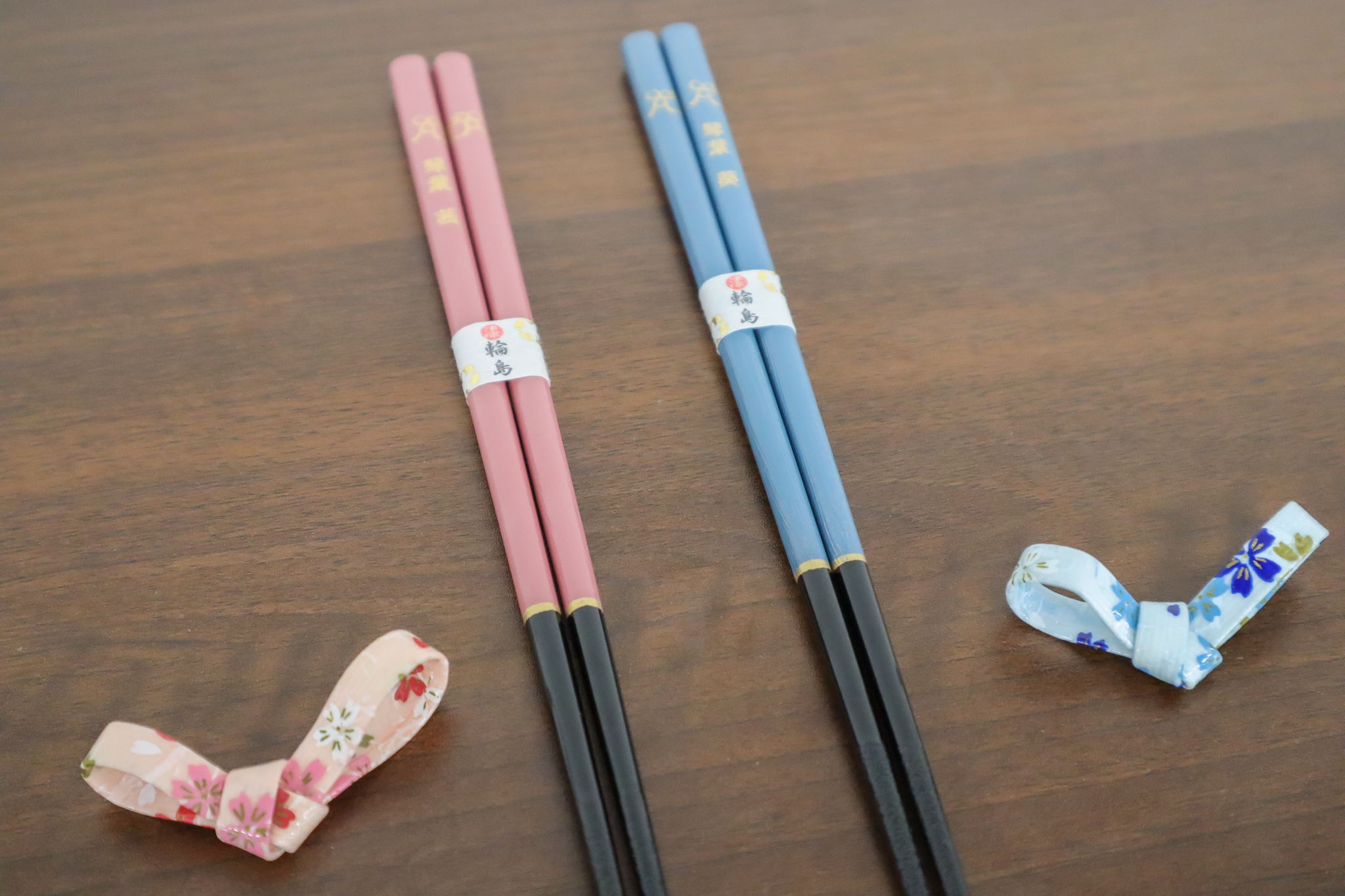 CHARAZZもぐもぐ姉妹食器セット